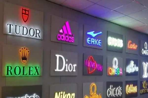 graphics and signage works in qatar