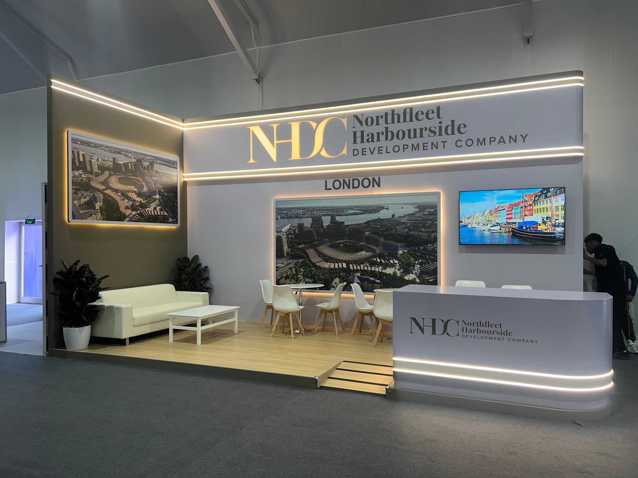 exhibition stand builders in qatar